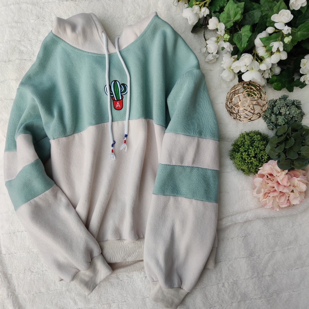NEW Green colorblock plant hoodie